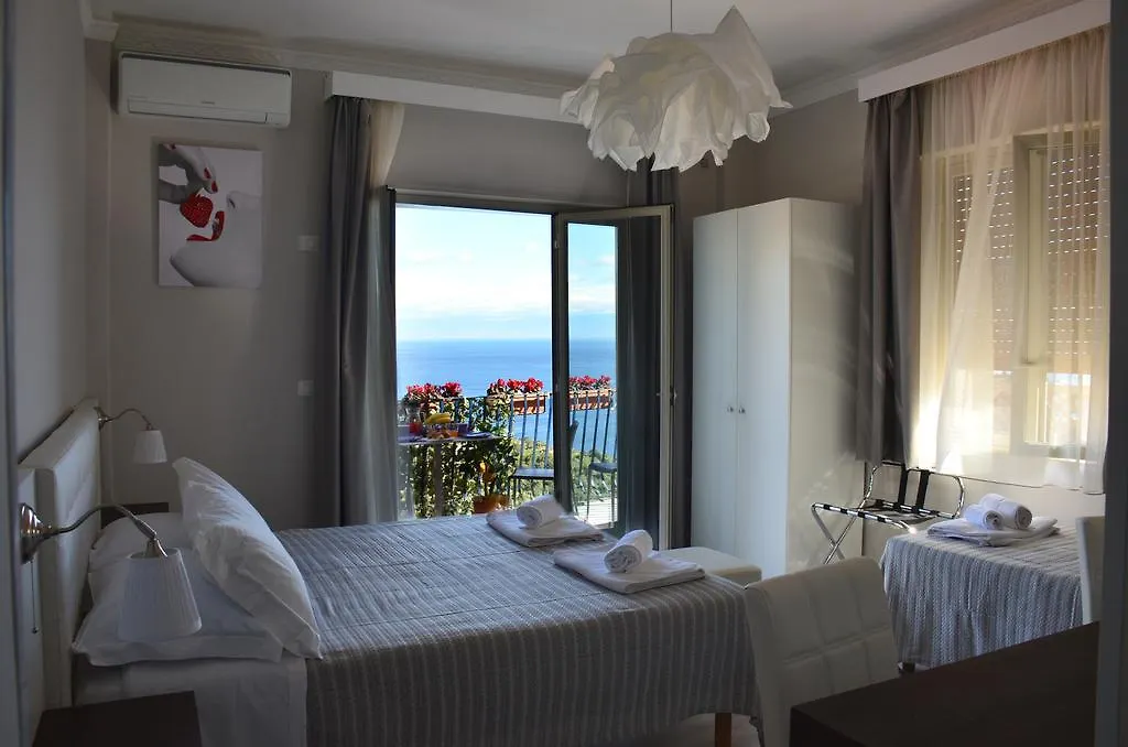 ** Alojamento de Acomodação e Pequeno-almoço Athena Charming Rooms Taormina Itália