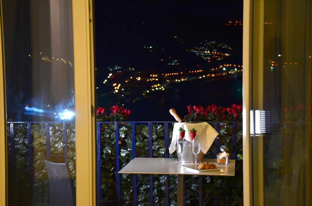 Athena Charming Rooms Taormina 2*,  Itália
